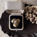 【malle la brocante】サージカルステンレス　ホワイトコーラルとパンジー×ヴィンテージパールのリング/金属アレルギー対応