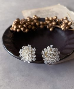 画像6: 【malle la brocante】古いビーズと天然石のつぶつぶフラワーピアスOR真鍮痛みにくいイヤリング