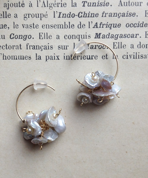 14 kgf fresh water Keshi Pearl × vintage pearl bloom earring / ear clip - Earrings & Clip-ons - Gemstone Silver