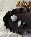 画像37: 【malle la brocante】古いビーズと天然石のつぶつぶフラワーピアスOR真鍮痛みにくいイヤリング