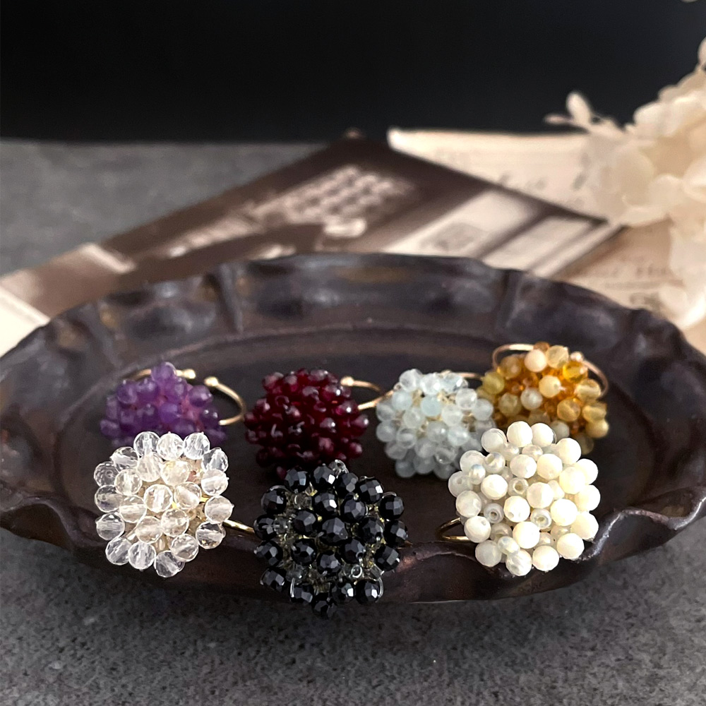 画像1: 【malle la brocante】サージカルステンレス　古いビーズと天然石のつぶつぶフラワーリング/金属アレルギー対応